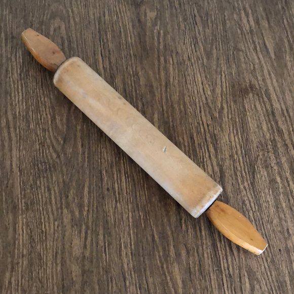 Vintage Wooden Rolling Pin - Picture 1 of 4